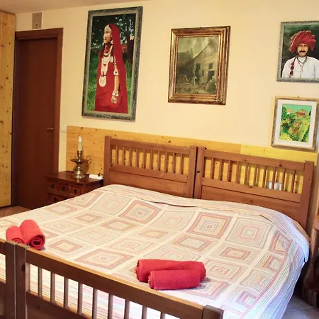 Bed & Breakfast Om-nia Town