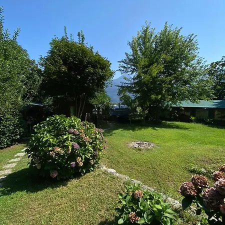 Om-nia Town Bed & Breakfast *